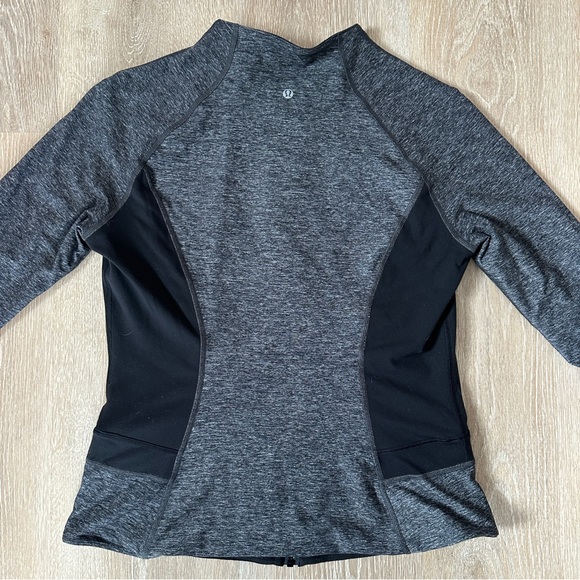 Lululemon Reversible Find Your Bliss Jacket Heathered Black - Picture 8 of 15